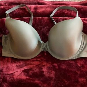 Victoria’s Secret Lined Demi Bra 38D